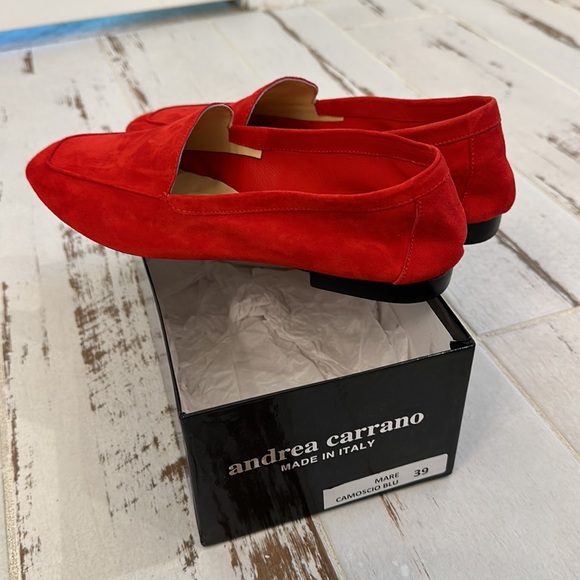 Red for the Season!!! Great gift! Brand new Italian Suede Shoes Andrea Carrano - Picture 2 of 5
